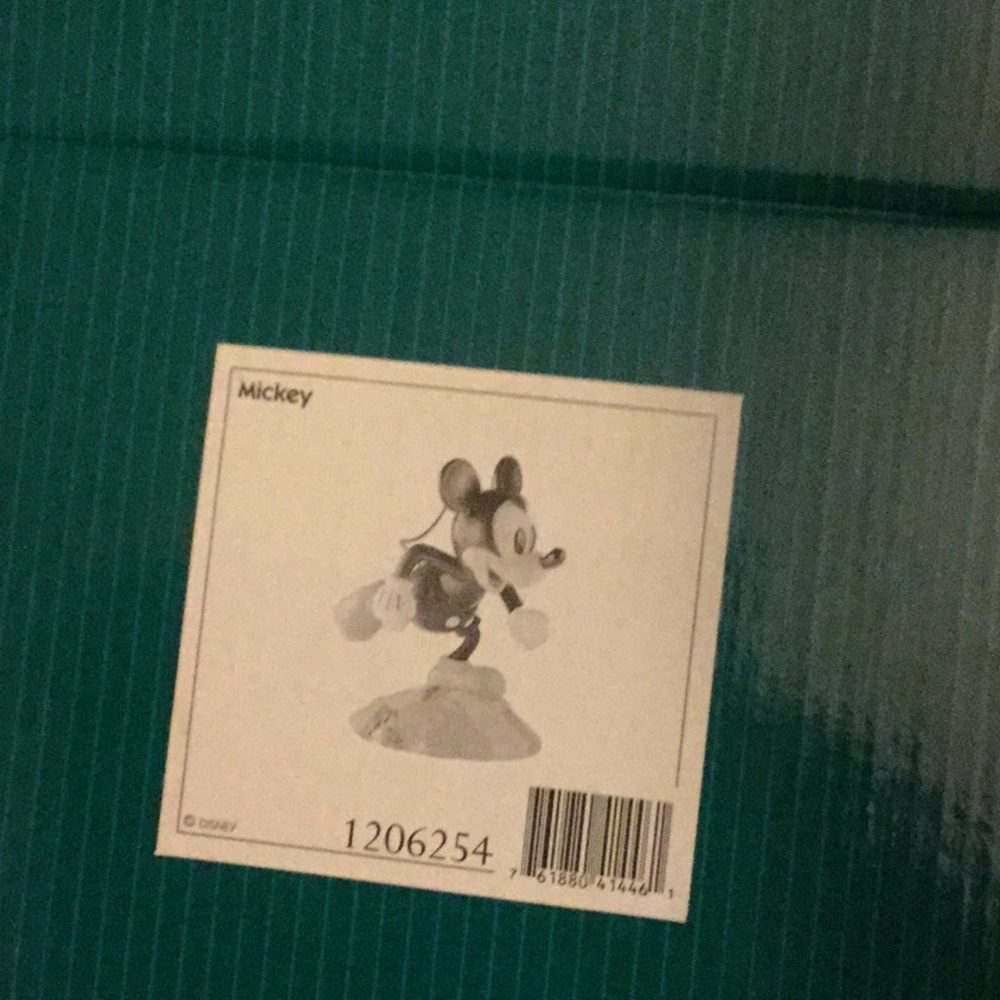 Mickey - Picture 4 of 4